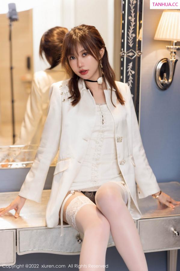 綺裡嘉 绮里嘉 [XiuRen]高清写真图 2022.11.11 No.5845 绮里嘉ula 丝袜美腿第3张图片